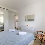 Mamma Mia And Pool 拉古萨的码头